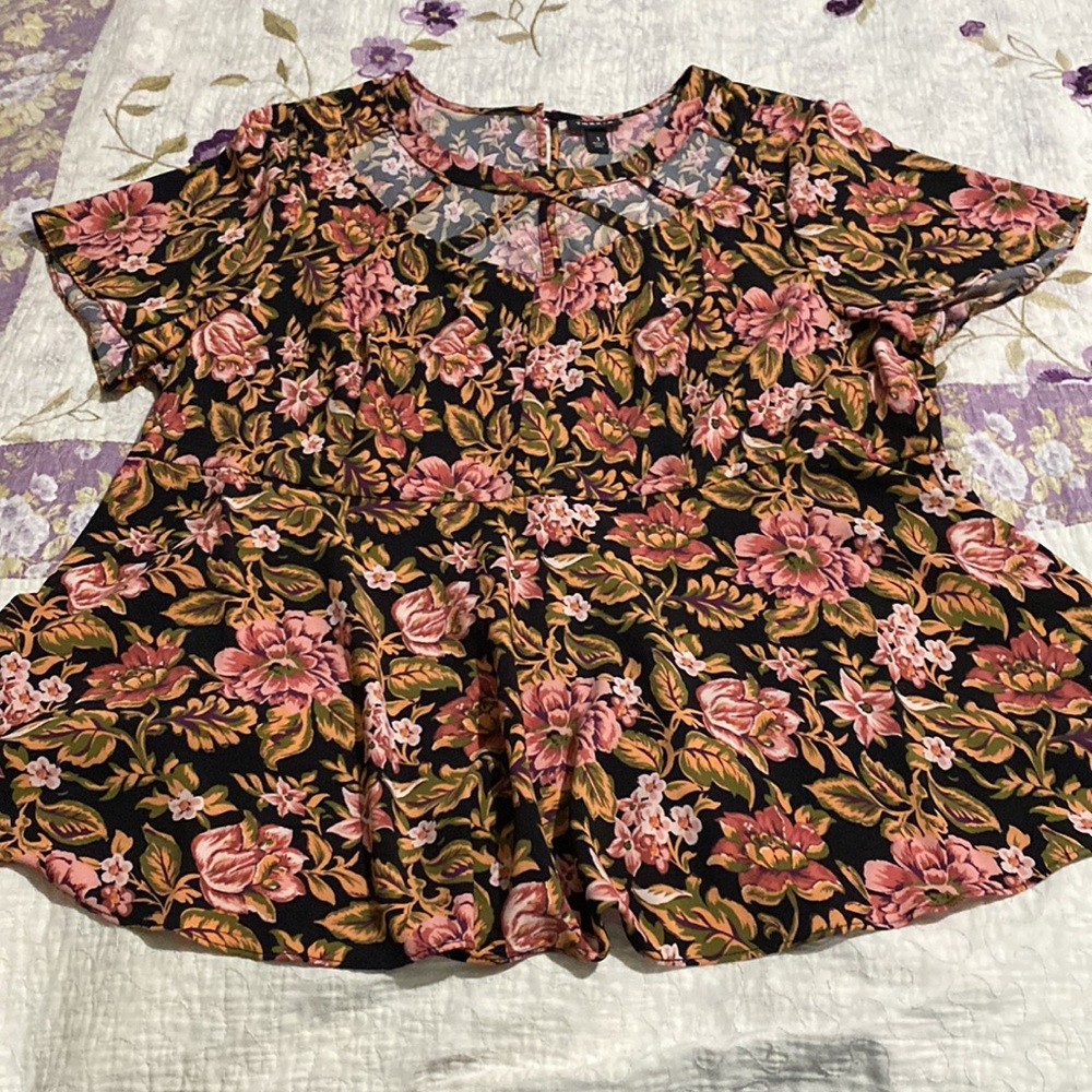 Torrid Peplum floral Top Plus size 1